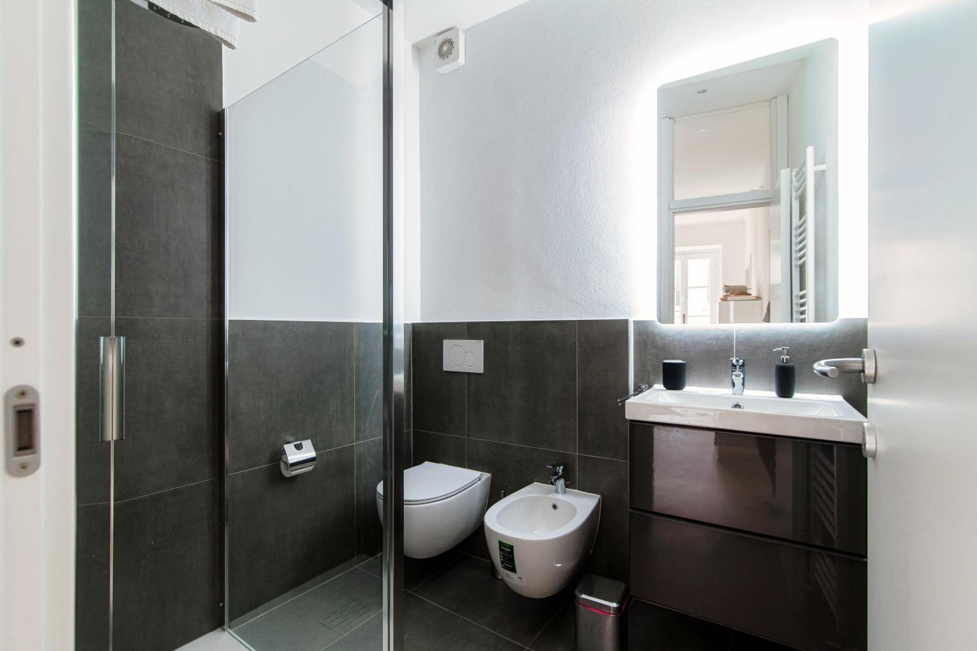 Giuliny Lovely Flat - The House Of Travelers Como Ngoại thất bức ảnh