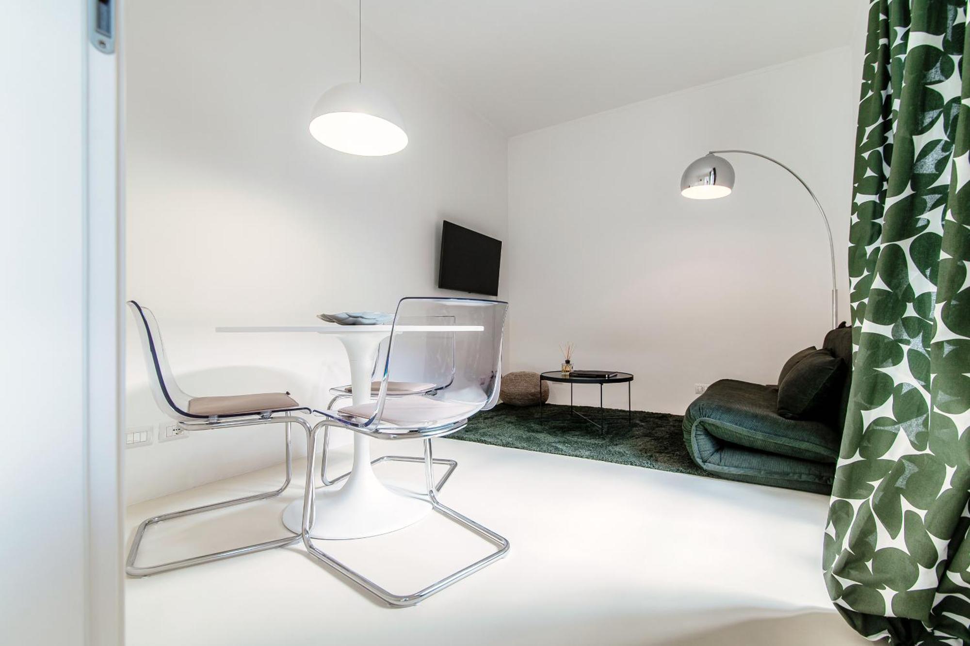 Giuliny Lovely Flat - The House Of Travelers Como Ngoại thất bức ảnh