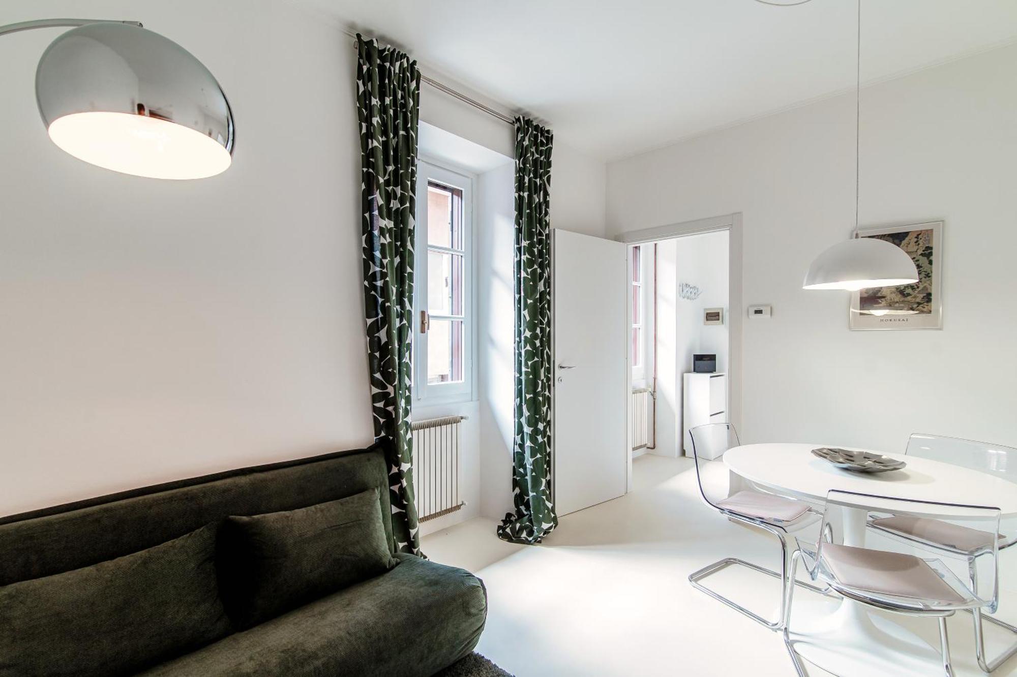 Giuliny Lovely Flat - The House Of Travelers Como Ngoại thất bức ảnh
